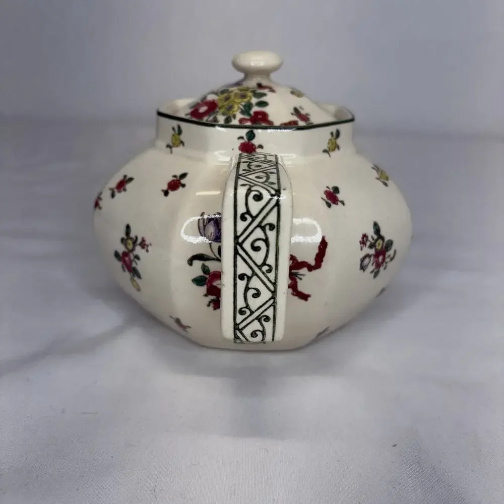 Royal Doulton England Ceramic Teapot With Lid # 23, D-3548 RN 597,783, antique